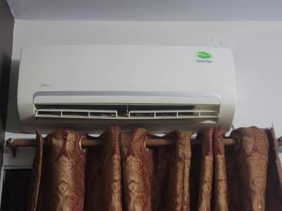 Midea. 1.0. ton Ac invertor running perfect for sale