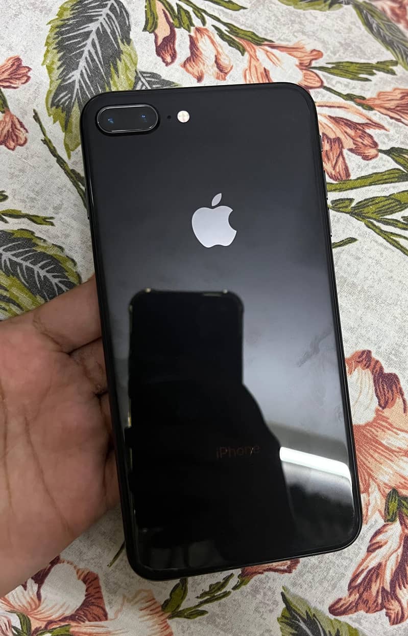 iPhone 8 Plus 5