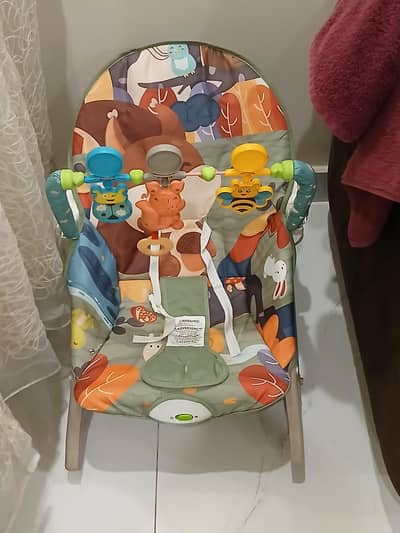 baby bouncer slightly used 10/10 condition