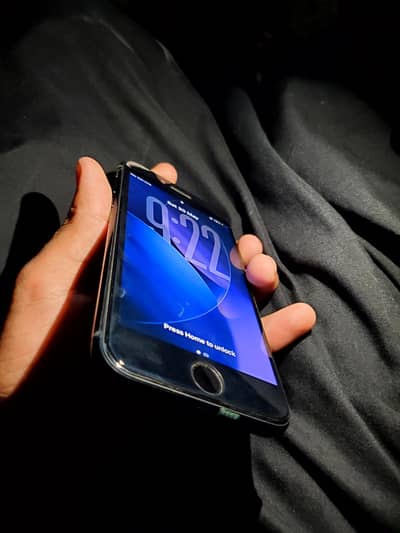 Apple iPhone SE