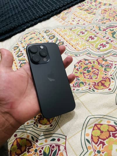 Apple iPhone 16 Pro