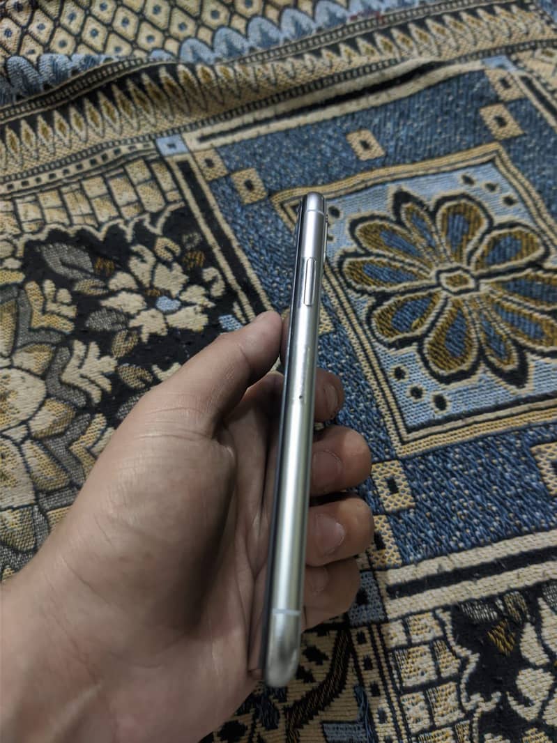 Apple iPhone X 1