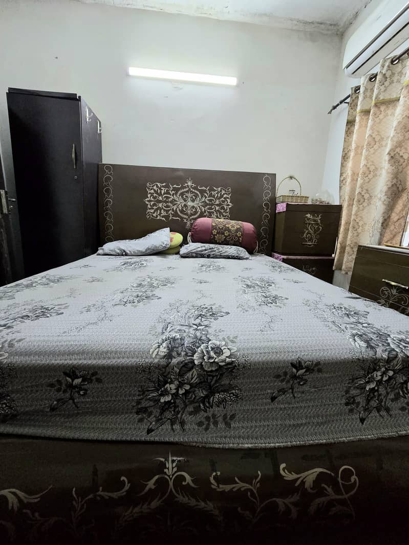 Double Bed 0