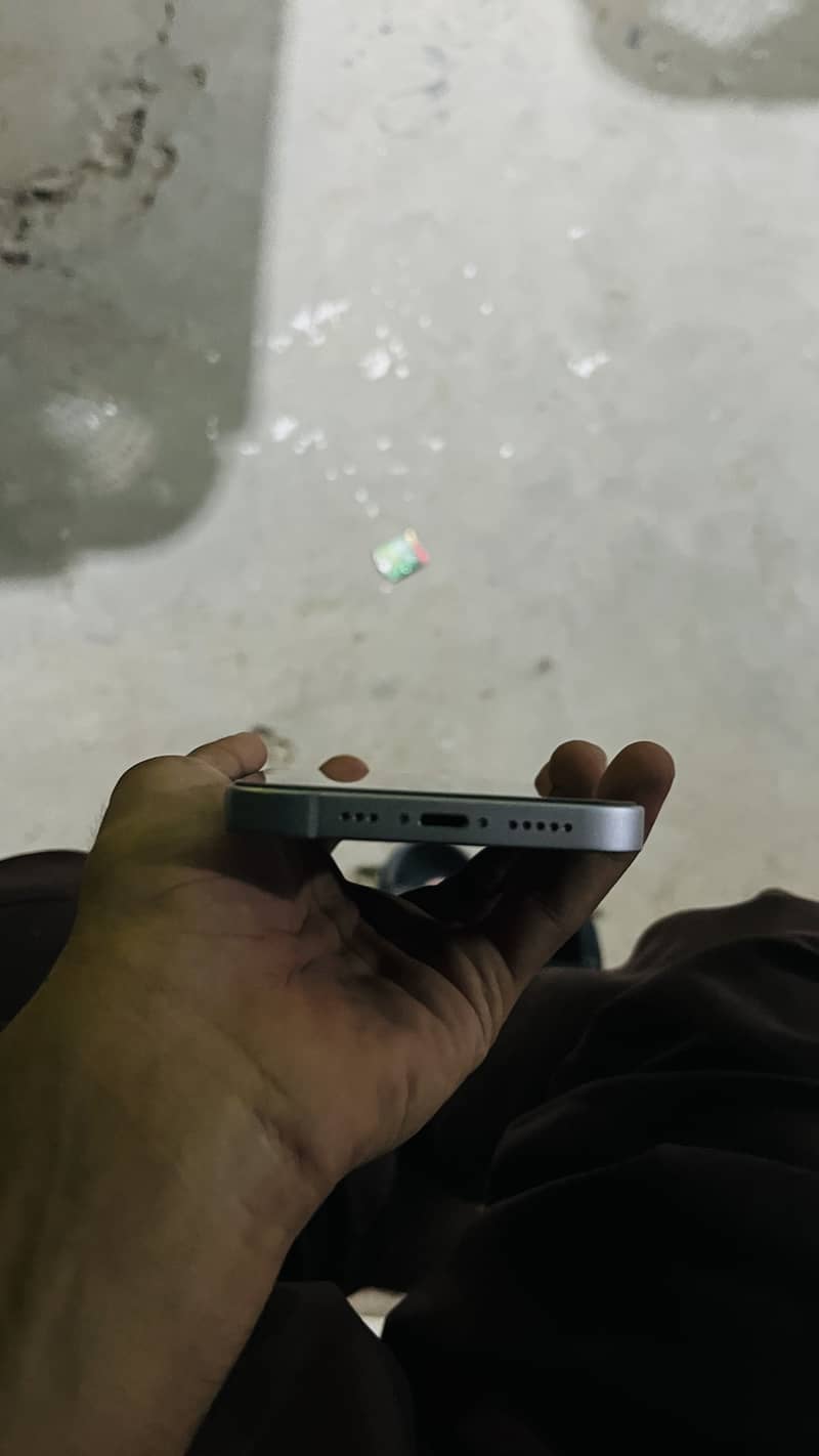 Apple iPhone 14 5