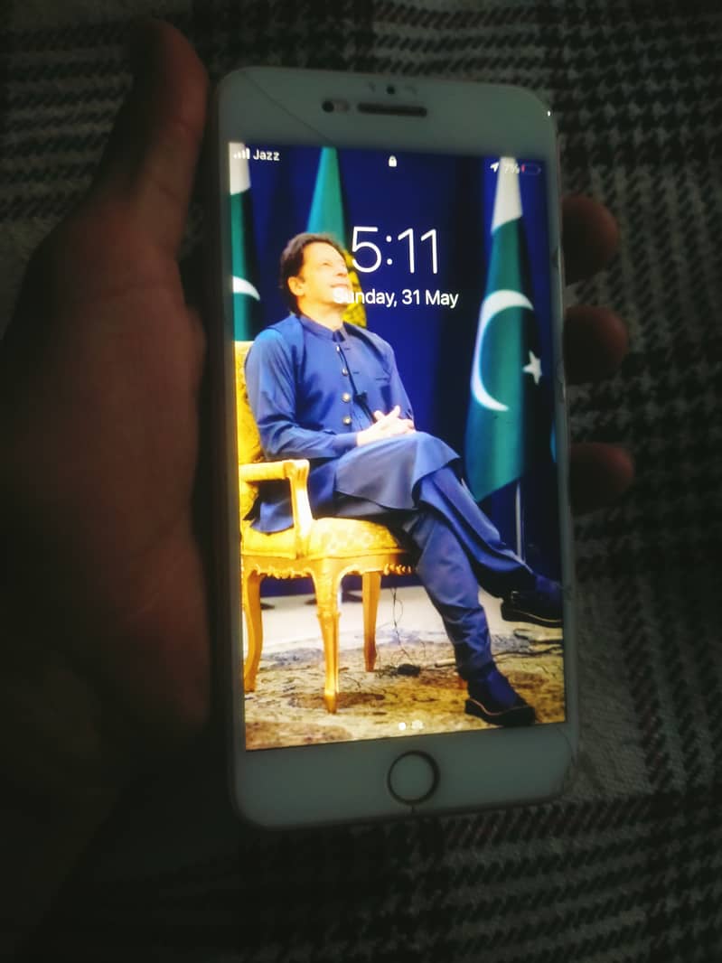 Apple iPhone 7 Plus 3