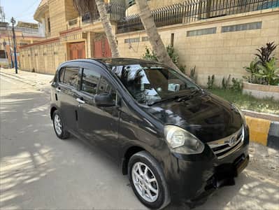 Daihatsu Mira 2011