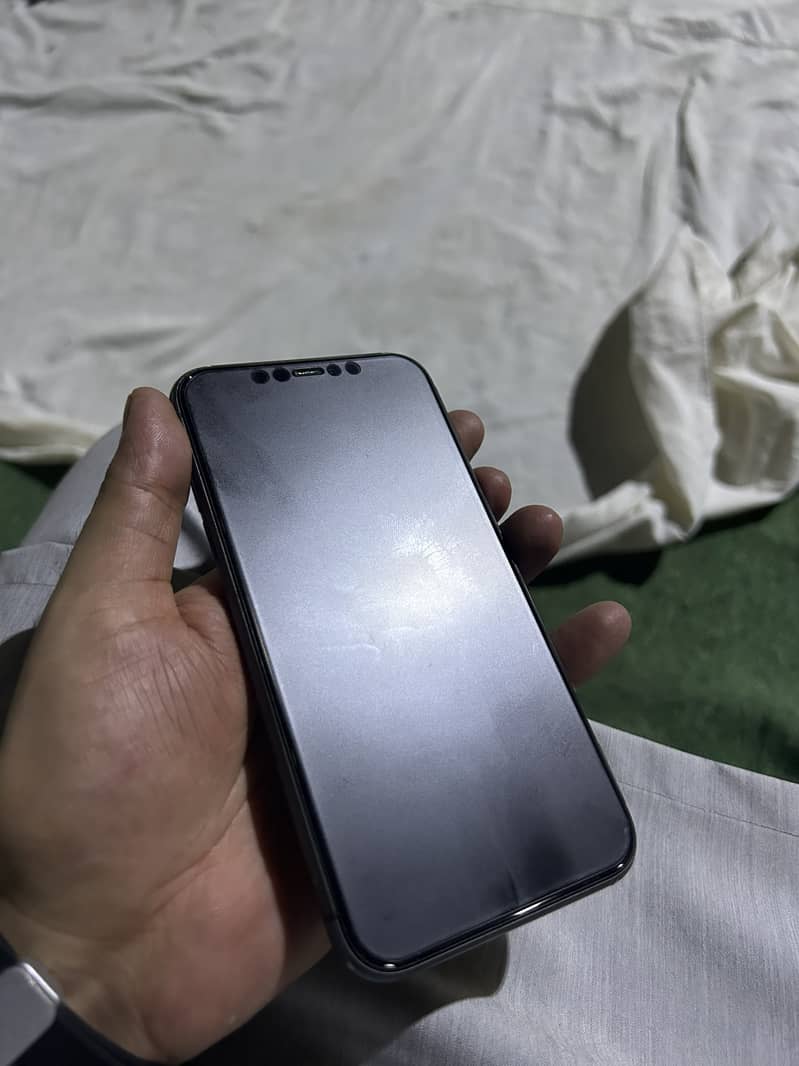 iPhone 11 1