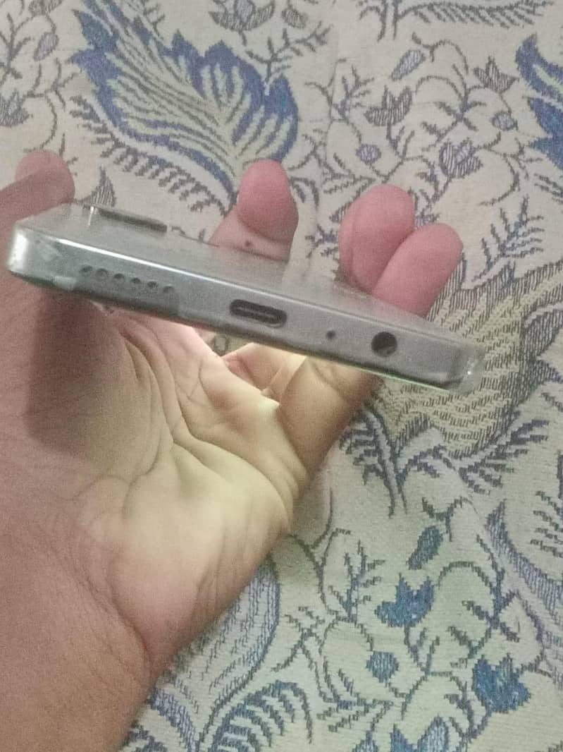 Tecno CAMON 20 2