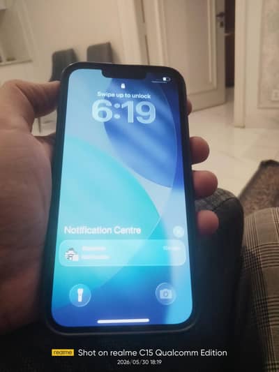 Apple iPhone 13