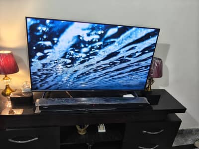 TCL 50" 4K QLED Smart Android TV (C716) - Excellent 03224344385