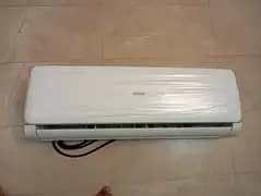 1 Ton AC Immaculate condition
