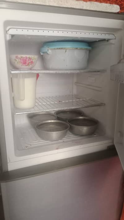 Fridge/Chang Hong ruba Refrigerator/100% working