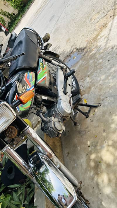 All file wagera sab pora he engine bilkul pack he