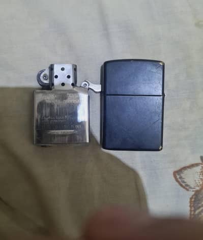 zippo black lighter