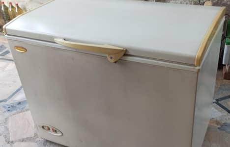 Waves deep freezer
