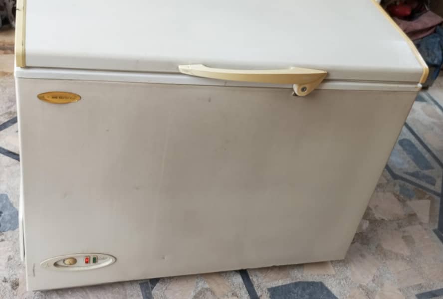 Waves deep freezer 4