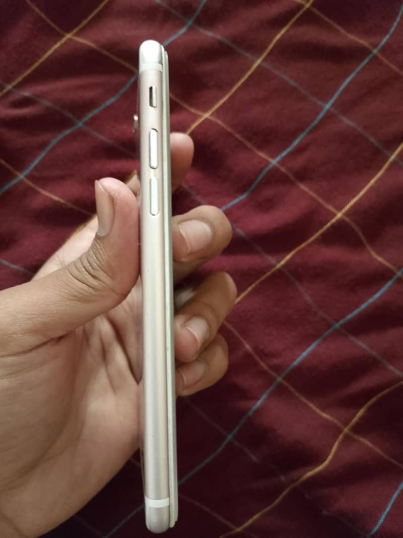 Apple iPhone 6 4