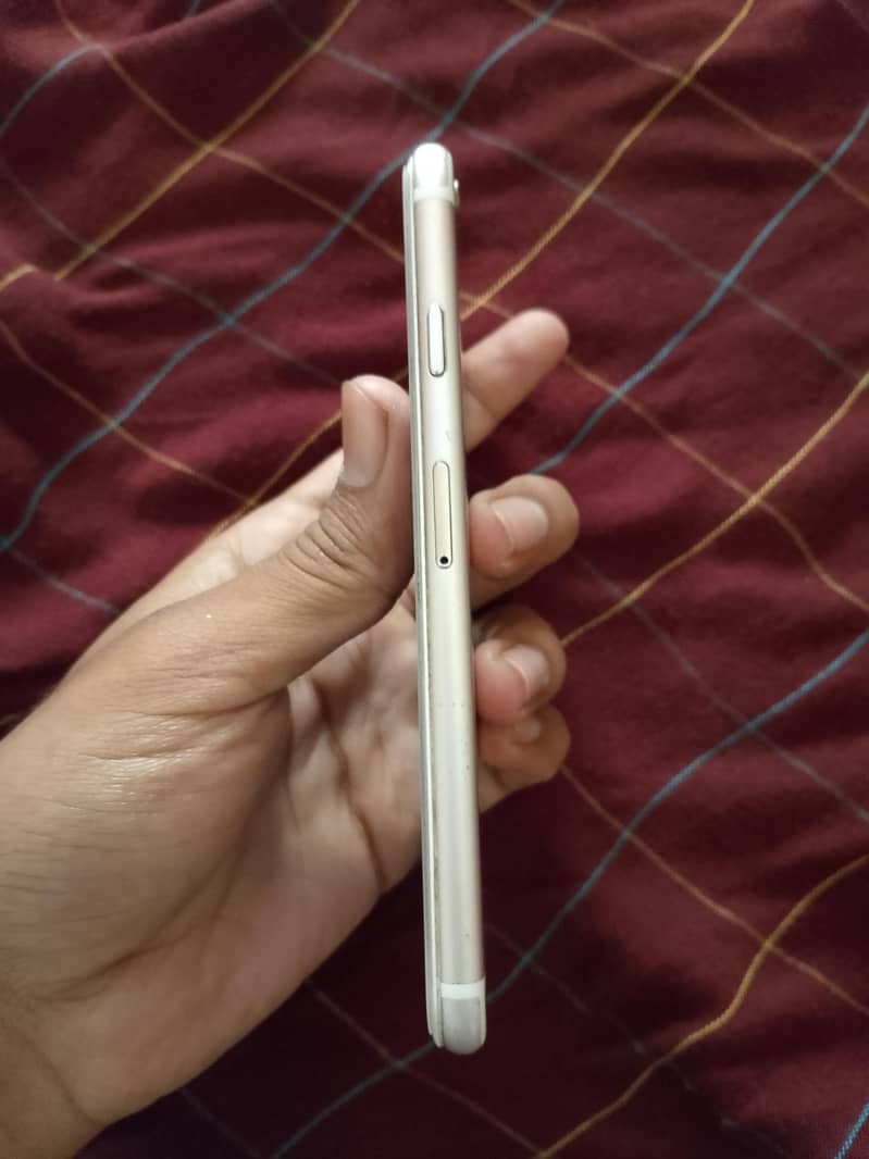 Apple iPhone 6 5