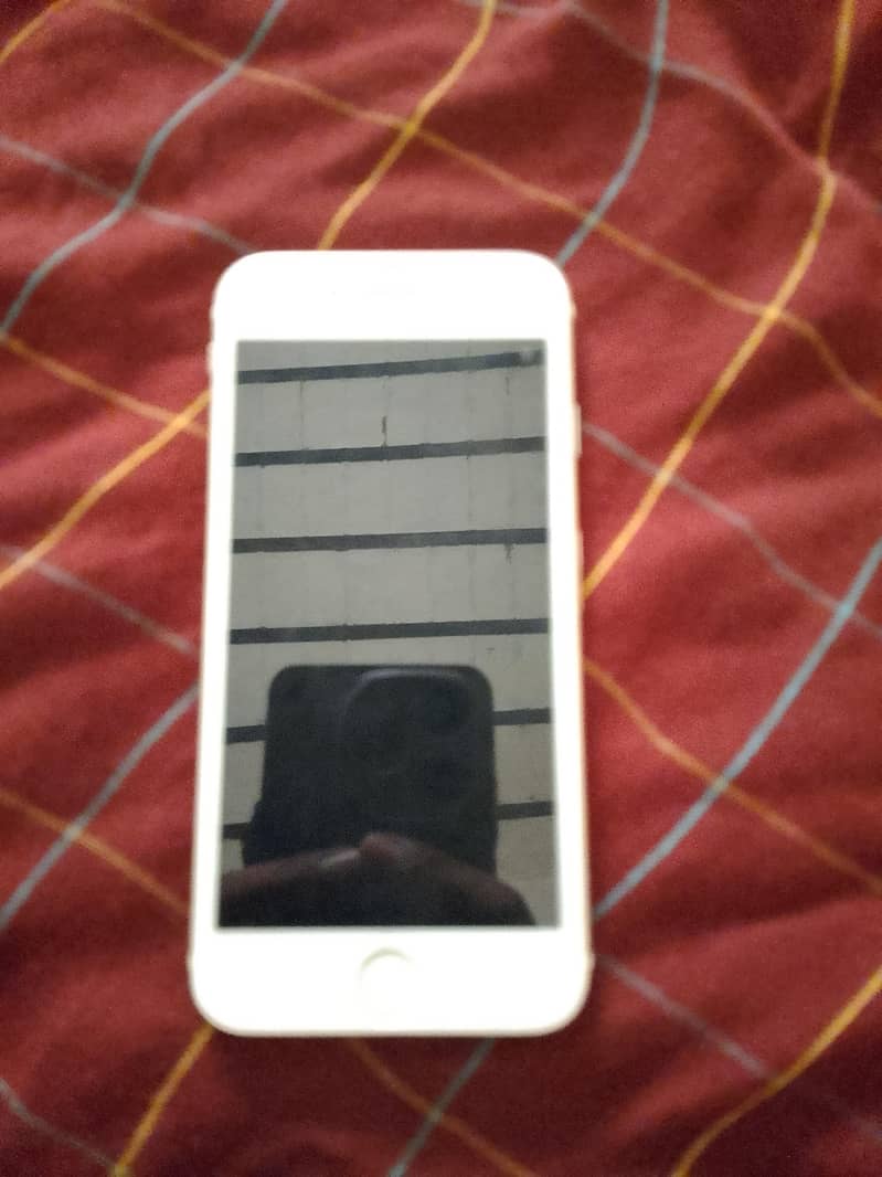 Apple iPhone 6 6