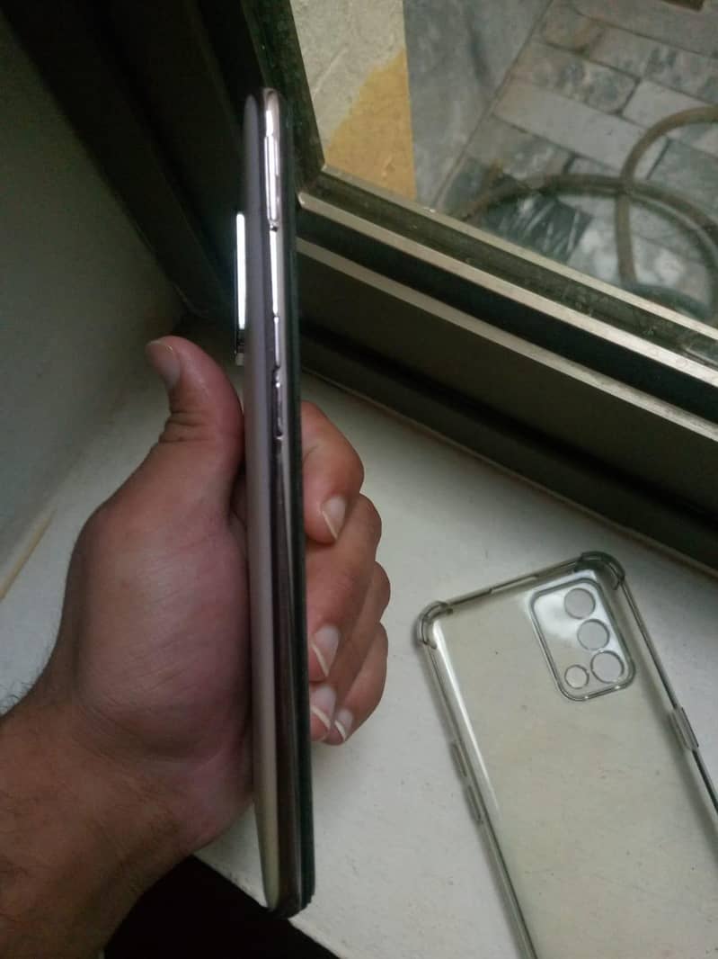 OPPO A95 5