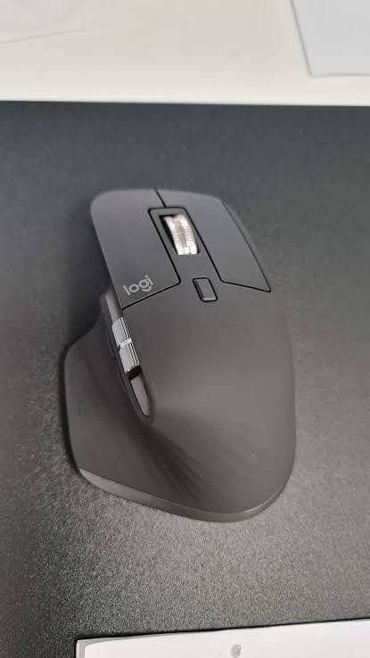 Logitech MX Master 3S Wireless Mouse 2