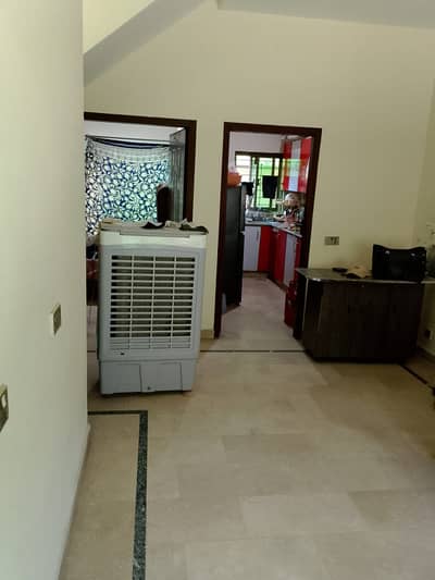 3 Marla Lower Portion for Small Family Near Punjab 2 College Road Lahore