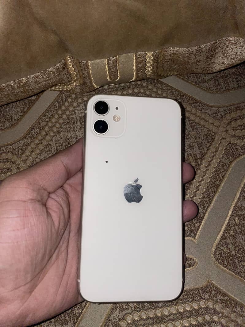 Apple iPhone 11 2