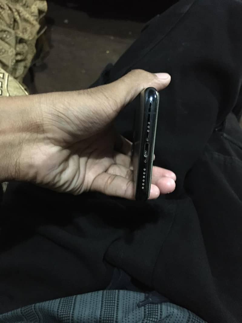 Apple iPhone 11 Pro 5