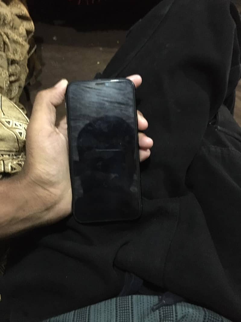 Apple iPhone 11 Pro 6