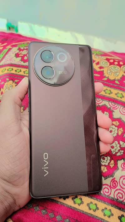 Vivo V30e new condition all ok 8+8 256 gb storage