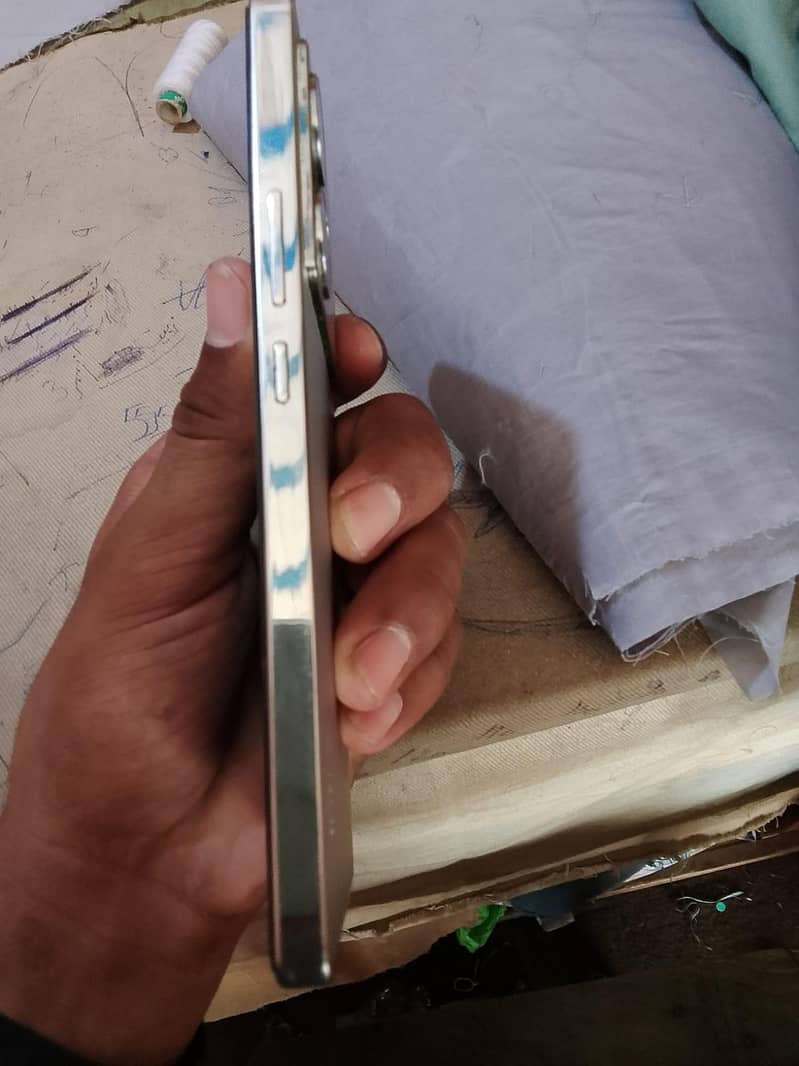 Infinix Note 40 2