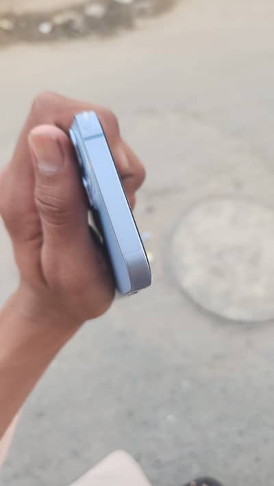 Apple iPhone 14