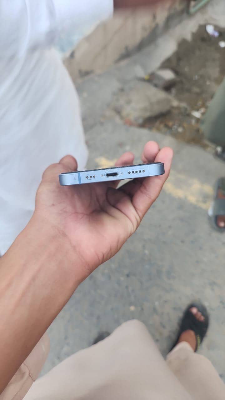 Apple iPhone 14 2