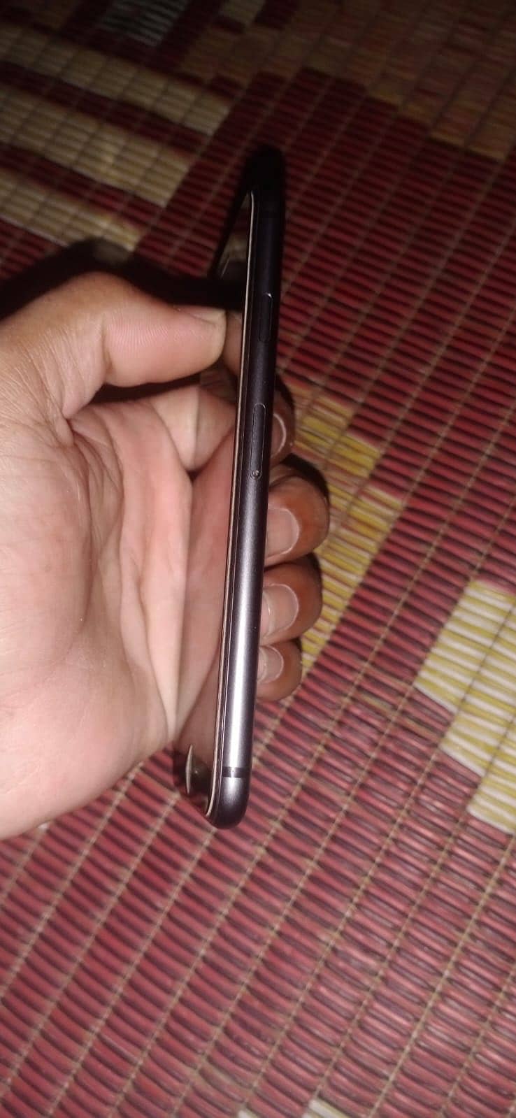 Apple iPhone 8 0