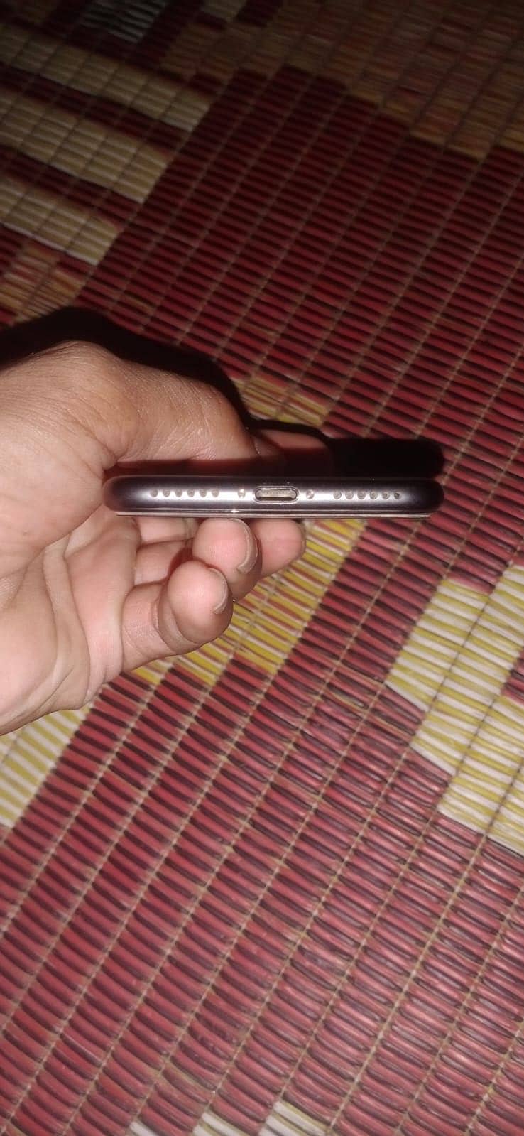 Apple iPhone 8 4