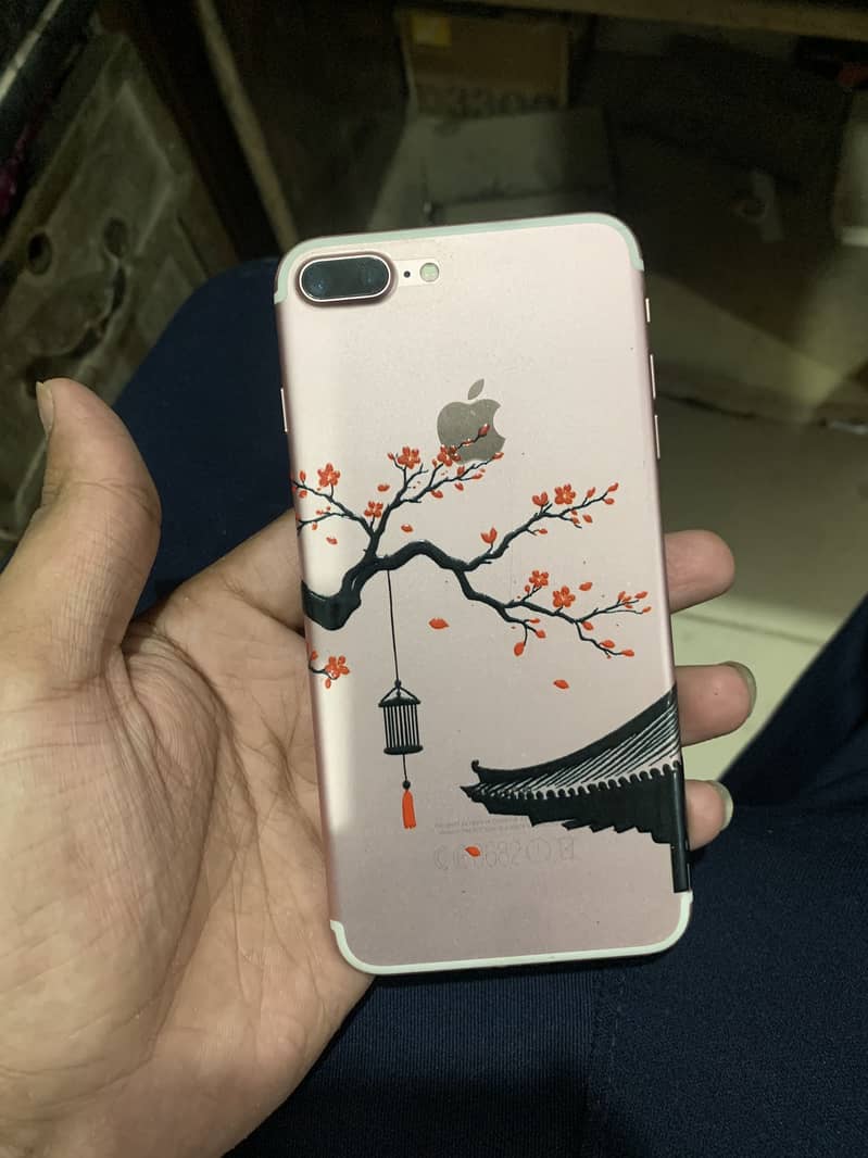 Apple iPhone 7 Plus 2