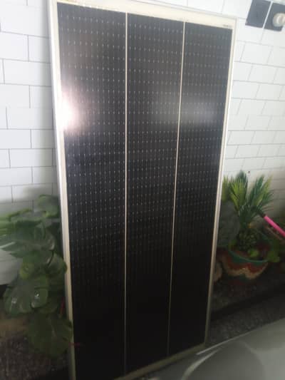solar 200w in good condition check n buy