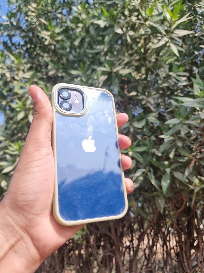 Apple iPhone 12 6