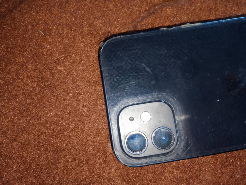 Apple iPhone 12 3