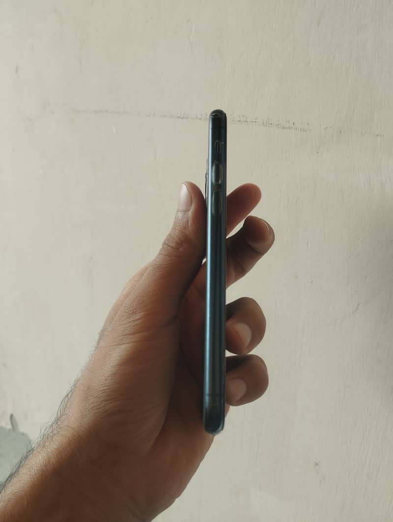 Apple iPhone 11 Pro 5