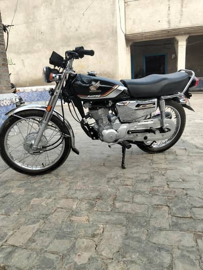 Honda CG 125 se model