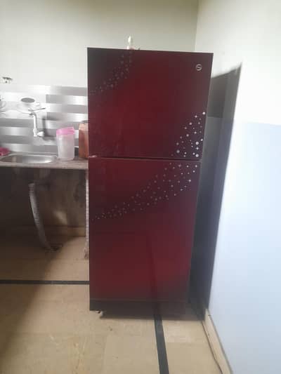 fridge pel medium siza 40 000