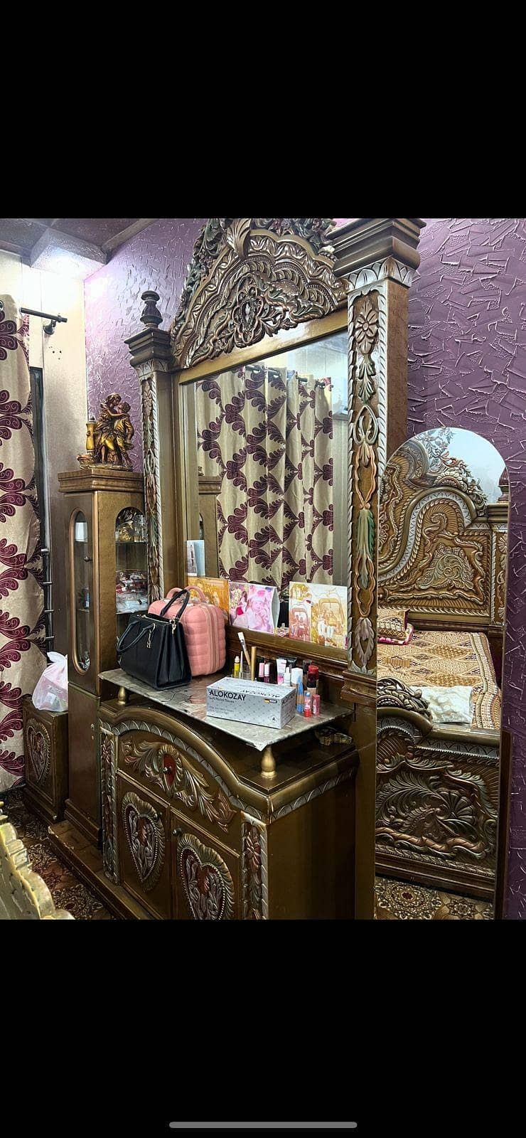 bed complete  set good Condition 3