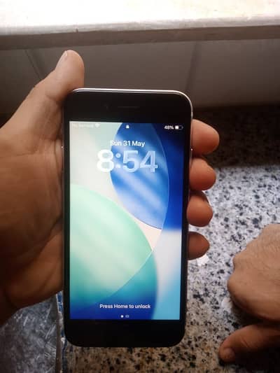 Apple iPhone SE