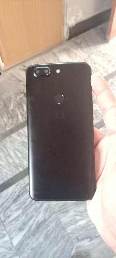 OnePlus 5T (8GB/128GB) - Snapdragon 835 - PUBG/Free Fire Beast