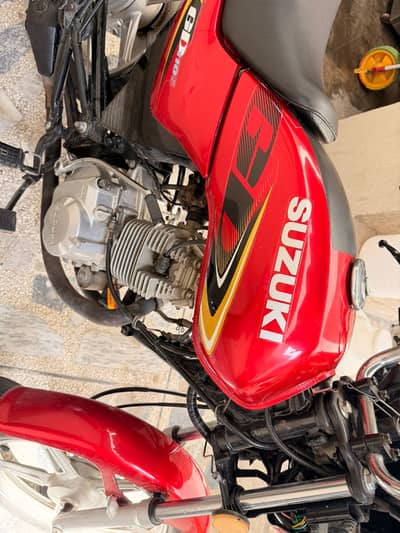 Suzuki 110  red