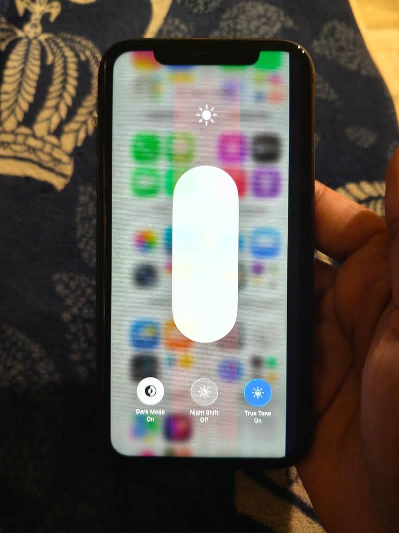 iPhone 11 9