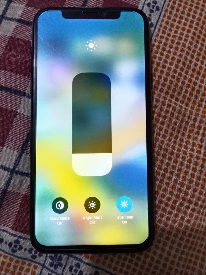 Apple iPhone X 3