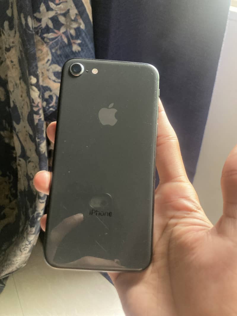 Apple iPhone 8 0