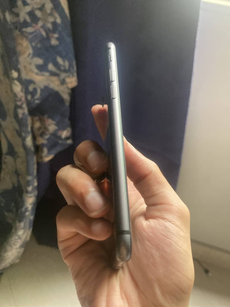 Apple iPhone 8 2